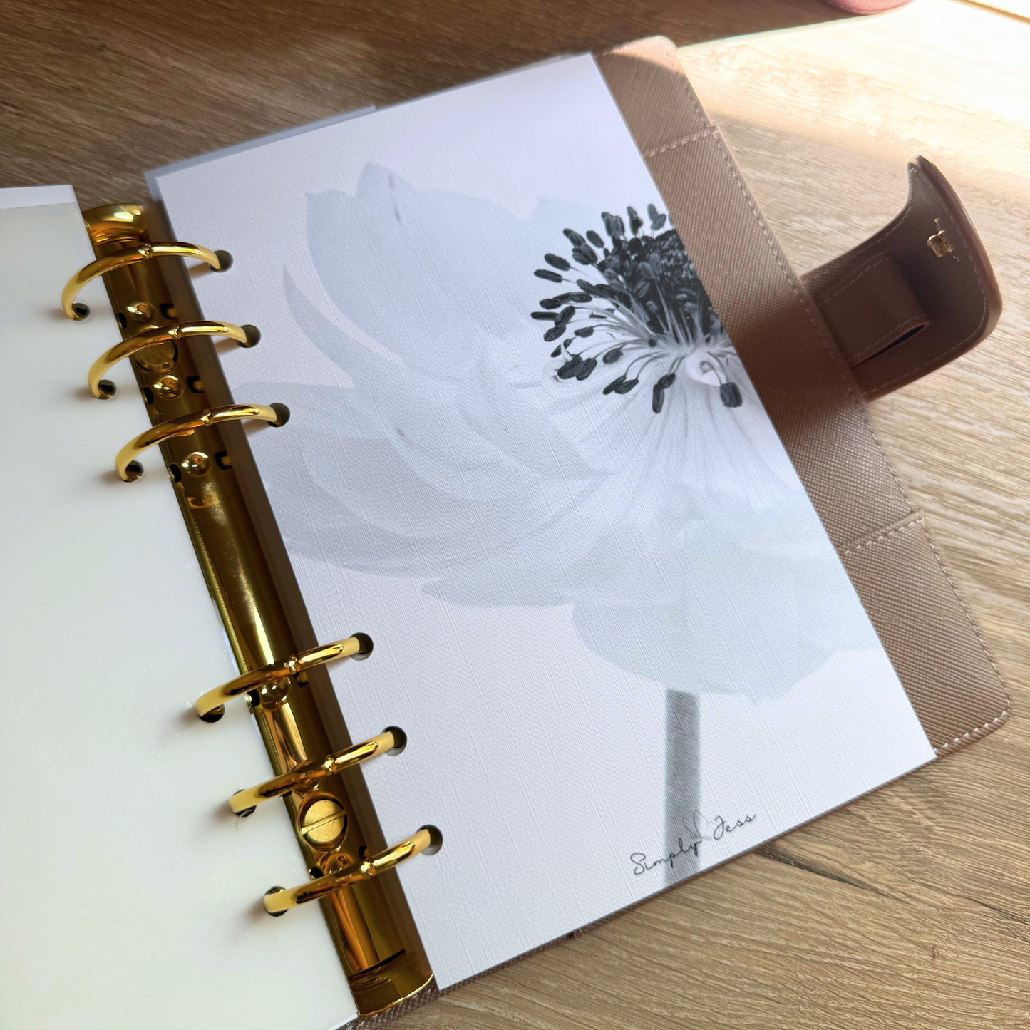 Muted Petals Linen A5/A6 Dashboard